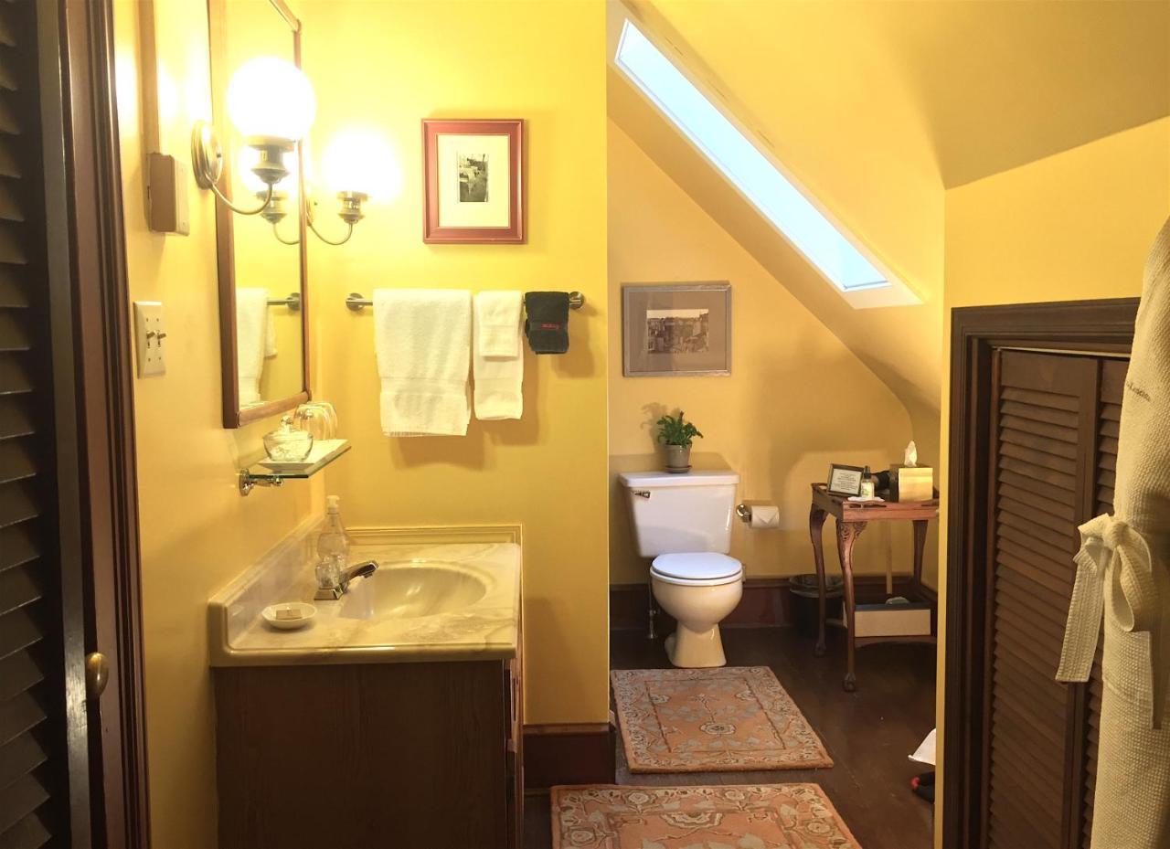 The Lancaster Bed And Breakfast Fertility Esterno foto